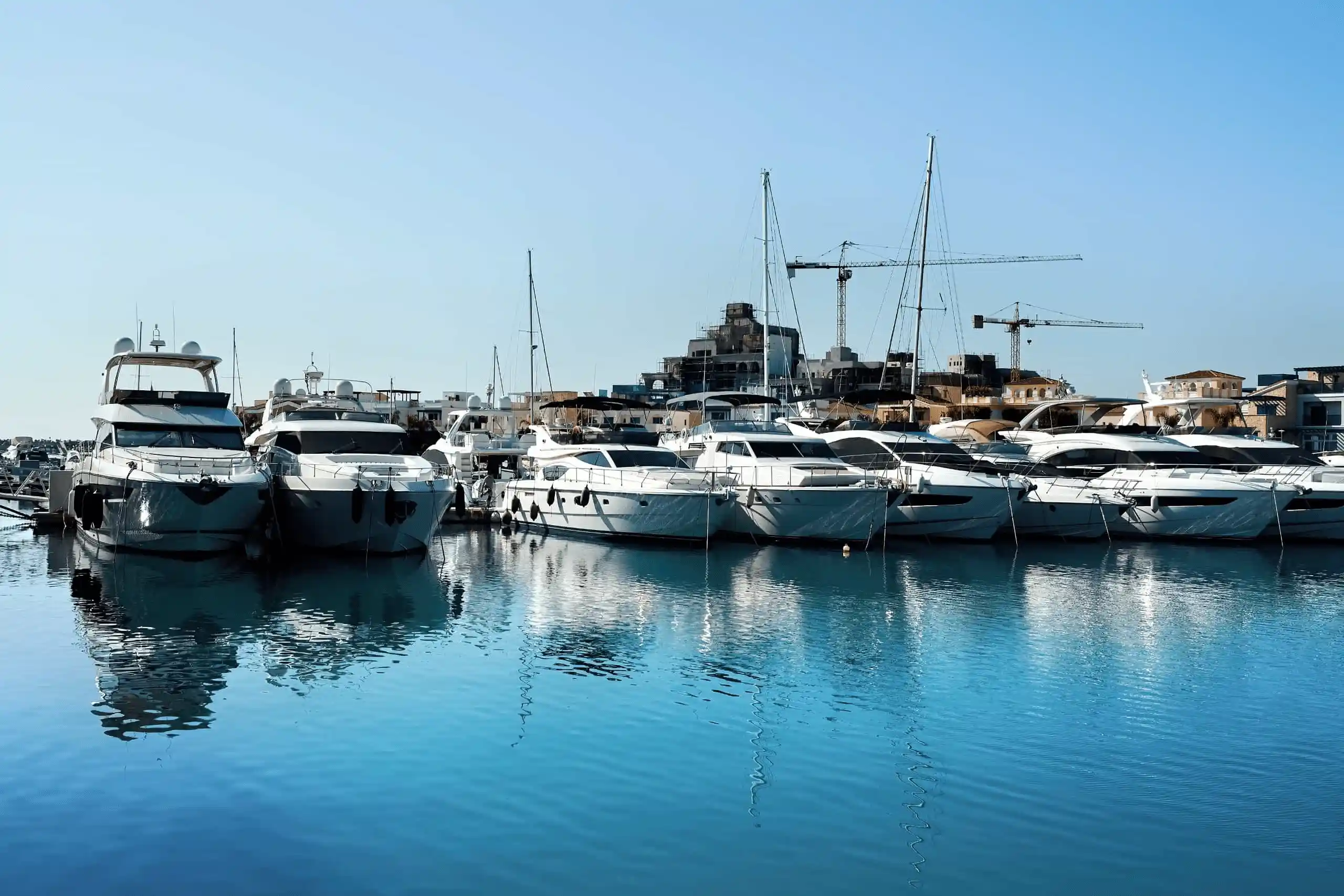 reasons-rent-yacht-for-Celebration-qatar image